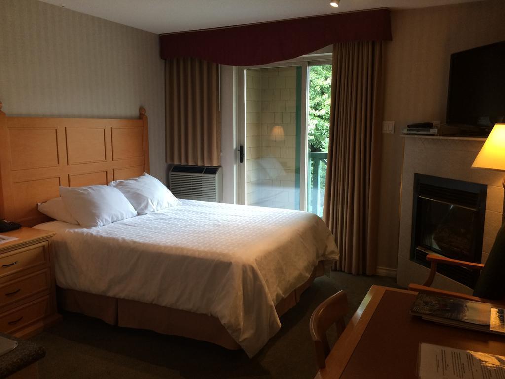 Pinnacle Hotel Whistler Exteriér fotografie